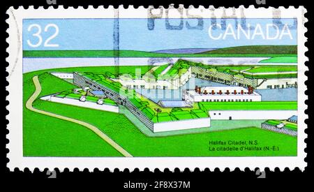 MOSKAU, RUSSLAND - 1. OKTOBER 2019: Die in Kanada gedruckte Briefmarke zeigt die Zitadelle von Halifax, Nova Scotia, 32 ¢ - Kanadischer Cent, Canada Day - Festung (1 Stockfoto