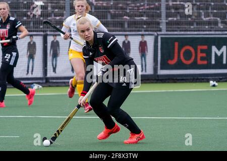 Amstelveen, Niederlande. April 2021. AMSTELVEEN, NIEDERLANDE - 15. APRIL: Ilse Kappelle von Amsterdam während des Hockeymatches der Frauen Hoofdklasse zwischen Amsterdam und Den Bosch im Wagener Stadion am 15. April 2021 in Amstelveen, Niederlande (Foto von Jeroen Meuwsen/Orange Picics) Credit: Orange Pics BV/Alamy Live News Stockfoto