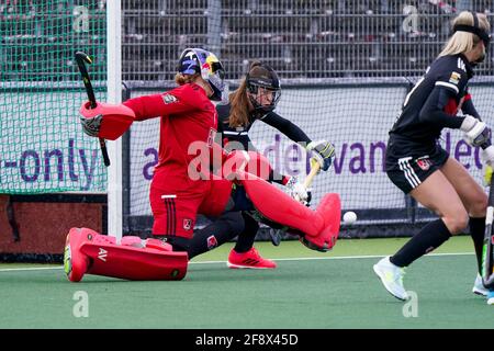 Amstelveen, Niederlande. April 2021. AMSTELVEEN, NIEDERLANDE - 15. APRIL: Anne Veenendaal aus Amsterdam während des Hockeymatches der Frauen Hoofdklasse zwischen Amsterdam und Den Bosch im Wagener Stadion am 15. April 2021 in Amstelveen, Niederlande (Foto von Jeroen Meuwsen/Orange Picics) Credit: Orange Pics BV/Alamy Live News Stockfoto