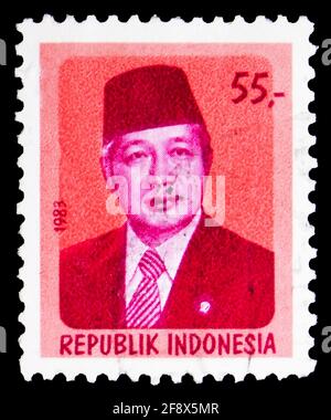 MOSKAU, RUSSLAND - 1. OKTOBER 2019: Briefmarke gedruckt in Indonesien zeigt, Serie, circa Stockfoto