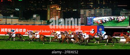 INTERNATIONALE JOCKEYS CHAMPIONSHIP RENNEN IM HAPPY VALLEY HONG KONG 11/12/2002 BILD DAVID ASHDOWNRACING Stockfoto