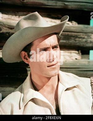 CLINT WALKER (1927-2018) amerikanischer Film- und Fernsehschauspieler als Cheyenne Bodie in der ABC/Warner Bros Western-Serie Cheyenne 1955-1963. Stockfoto