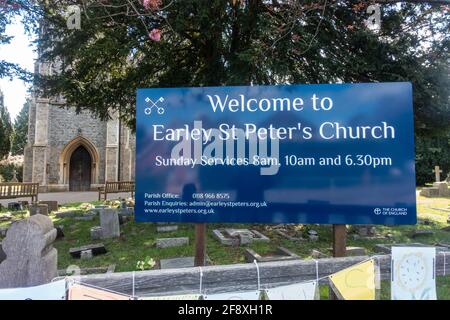 Earley St Peter's Church in Reading, Bukshire, Großbritannien, ist eine Kirche von England. Stockfoto