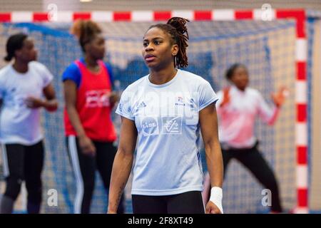 Creteil, Frankreich. April 2021. Coralie Lassource aus Frankreich beim Training der französischen Handballmannschaft der Frauen am 15. April 2021 im La Maison du Handball in Creteil, Frankreich - Foto Antoine Massinon/A2M Sport Consulting/DPPI Credit: DPPI Media/Alamy Live News Stockfoto