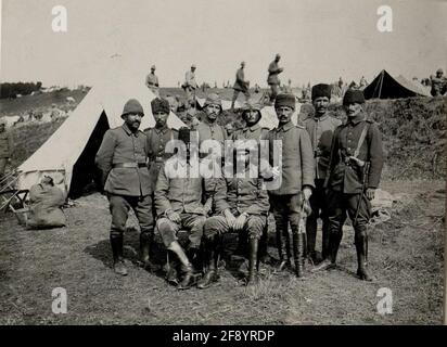 Gruppe türkischer Offiziere in Galizien, 15. August 1916. Stockfoto