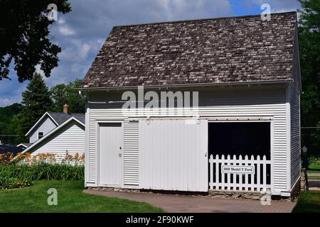 Dixon, Illinois, USA. Ein Gebäude und eine Garage im Haus und der Residenz von Ronald Reagan. Stockfoto