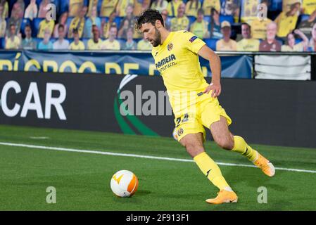 Alfonso Pedraza von Villareal CF beim UEFA Europa League Quarter Final Second Leg Match zwischen Villarreal und Dinamo Zagreb im Estadio de la Ceramica in Aktion. (Endstand; Villareal CF 2:1 Dinamo Zagreb) Stockfoto