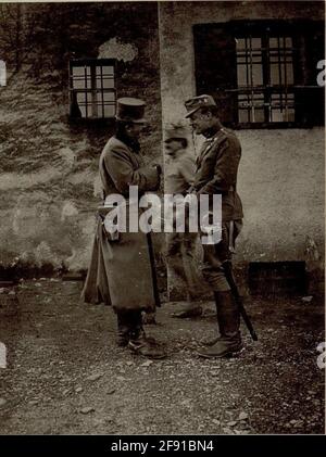 Erzherzog Karl besuchte am 16.1.1916 die Isonzofront bei Sempas (Schönpass) und Dornberk (Dornberg), um Dekorationen zu machen. Stockfoto