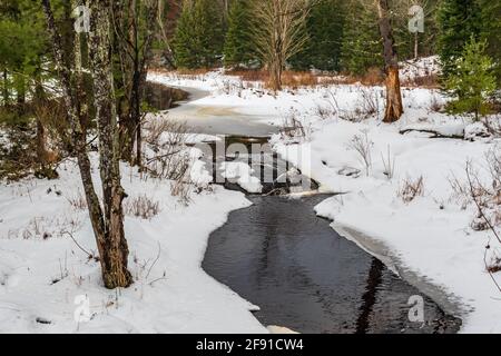 Queen Elizabeth Conservation Area Victoria Falls Black River Washago Ontario Kanada im Winter Stockfoto