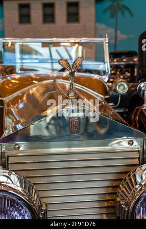 Ein Springfield Rolls Royce Silver Ghost Pall Mall Tourer, der einst S. Prestley Blake gehörte, ist im Elliott Museum in Stuart, Florida, ausgestellt. Stockfoto