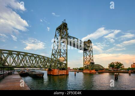 De Hef oder Koningshavenbrug Eisenbahnbrücke über den Koningshaven In Rotterdam Stockfoto