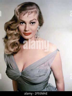 ANITA EKBERG (1931-2015) Schwedische Fillm-Schauspielerin um 1956 Stockfoto