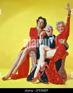 Blondinen bevorzugt 1953 Twentieth Century Fox Film mit Von links: Jane Russell, Charles Coburn, Marilyn Monroe Stockfoto
