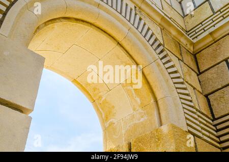 Detail der Ruine der Kathedrale in Pliska, der ersten bulgarischen Hauptstadt. Stockfoto