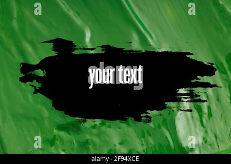 Schwarzes Banner auf farbigem Lack. werbung. Unebener Strich auf einer farbenfrohen Oberfläche. Hochwertige Fotos Stockfoto