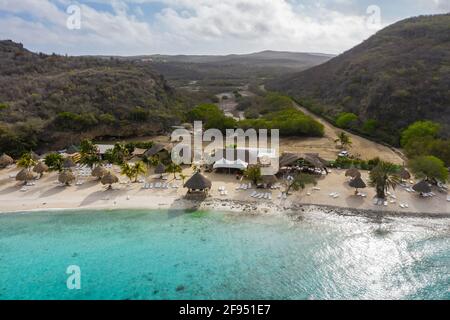 Luftaufnahme über Landschaft von Curacao, Karibik mit Meer, Küste und Strand Stockfoto