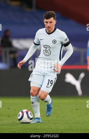 London, Großbritannien. April 2021. Mason Mount of Chelsea in Aktion während des Premier League-Spiels zwischen Crystal Palace und Chelsea im Selhurst Park, London, England am 10. April 2021. Foto von Ken Sparks. Nur zur redaktionellen Verwendung, Lizenz für kommerzielle Nutzung erforderlich. Keine Verwendung bei Wetten, Spielen oder Veröffentlichungen einzelner Clubs/Vereine/Spieler. Kredit: UK Sports Pics Ltd/Alamy Live Nachrichten Stockfoto