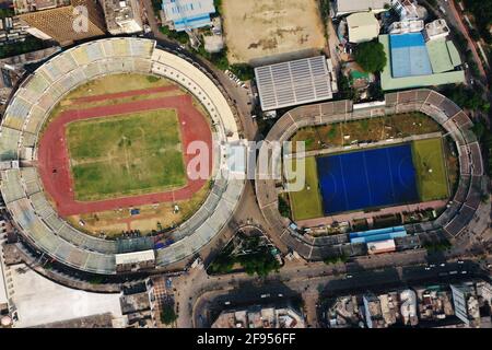 Dhaka, Bangladesch - 06. April 2021: Bangabandhu National Stadium und Maulana Bhasani Hockey Stadium in Dhaka in Bangladesch. Stockfoto
