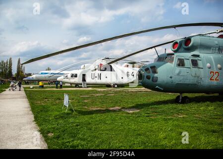 Kiew, Ukraine - 29. Oktober 2017 Ausstellung des sowjetischen Militärflugzeugmuseums Stockfoto