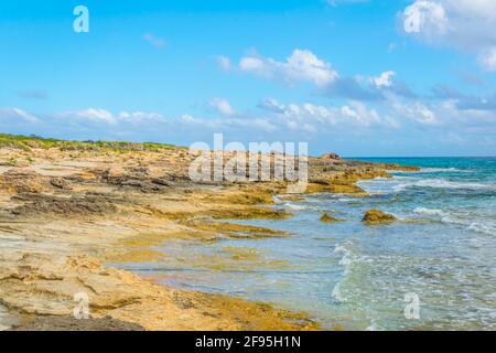 Zerklüftete Küste Mallorcas am Cap de Ses Salines Stockfoto