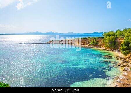 Zerklüftete Küste Mallorcas bei Cap Ferrutx Stockfoto