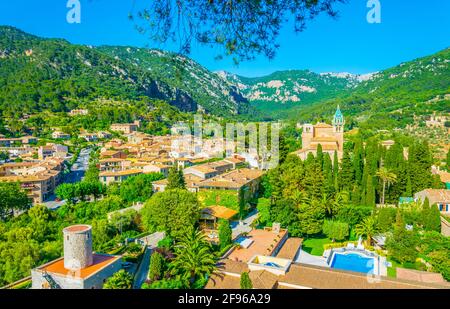 Luftaufnahme von Real Cartuja de Valldemossa, Mallorca, Spanien Stockfoto