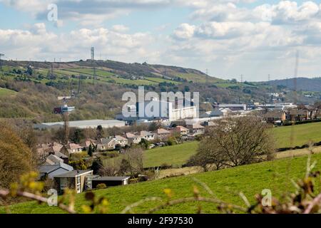 Sheffield, Großbritannien, 16. April 2021. Das Stocksbridge-Werk von Liberty Steel, das vom britischen Indianer Sanjeev Gupta betrieben wird. Die Zukunft des Werks bleibt nach dem Zusammenbruch des Hauptfinanziers Greensill Capital, Liberty Steel Works, am Freitag, dem 16. April 2021, in Stocksbridge bei Sheffield, nördlich von England, ungewiss. Stockfoto