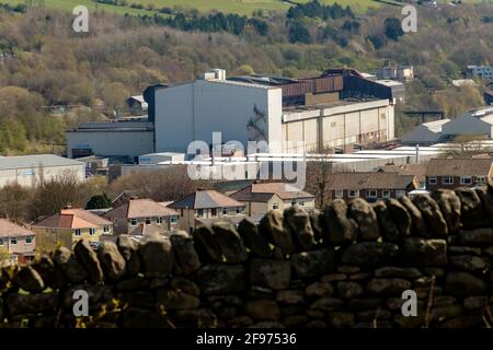 Sheffield, Großbritannien, 16. April 2021. Das Stocksbridge-Werk von Liberty Steel, das vom britischen Indianer Sanjeev Gupta betrieben wird. Die Zukunft des Werks bleibt nach dem Zusammenbruch des Hauptfinanziers Greensill Capital, Liberty Steel Works, am Freitag, dem 16. April 2021, in Stocksbridge bei Sheffield, nördlich von England, ungewiss. Stockfoto
