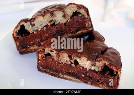 Colomba Schokoladen Mousse Creme Dove Osterkuchen Stockfoto