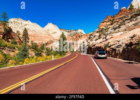 USA, Utah, Washington County, Springdale, Zion National Park, Landschaft am Zion - Mount Carmel Highway Stockfoto