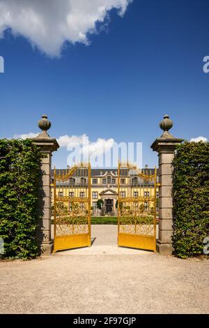 Goldenes Tor im Herrenhauser Garten in Hannover, Niedersachsen, Deutschland, Europa Stockfoto