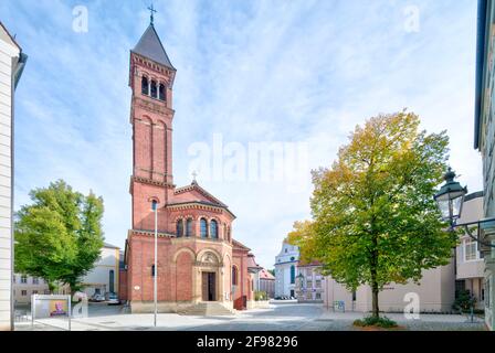 Erlöserkirche, Residenzplatz, Hausfassade, Architektur, Kirche, Eichstätt, Oberbayern, Bayern, Deutschland, Stockfoto