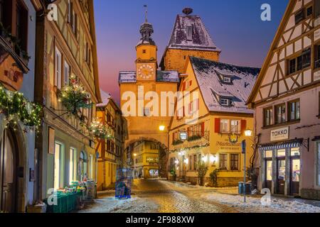 Röderbögen und Markusturm in der Altstadt, Rothenburg ob der Tauber, Taubertal, romantische Straße, Mittelfranken, Franken, Bayern, Deutschland Stockfoto