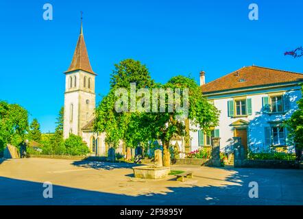 Ansicht einer katholischen Kirche in Murten, Schweiz Stockfoto