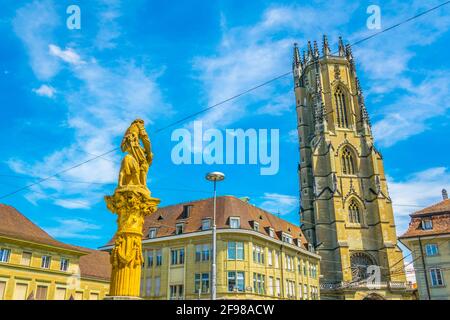 St. Nikolaus Kathedrale in Fribourg, Schweiz Stockfoto