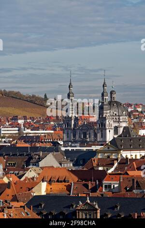 Blick von der Festung Marienberg auf die historische Altstadt und die Alte Mainbrücke von Würzburg und den Main, Unterfranken, Franken, Bayern, Deutschland Stockfoto