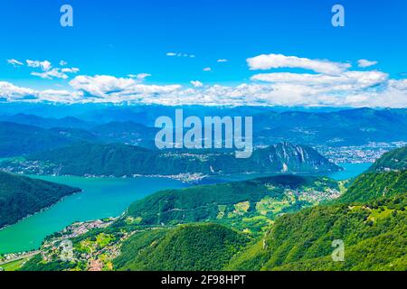 Luftaufnahme des Luganer Sees vom Monte Generoso, Schweiz Stockfoto