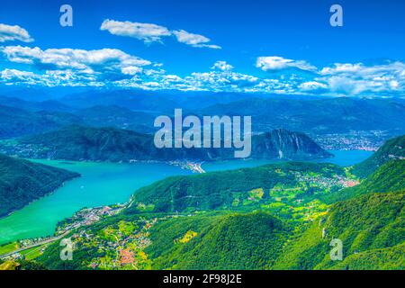 Luftaufnahme des Luganer Sees vom Monte Generoso, Schweiz Stockfoto