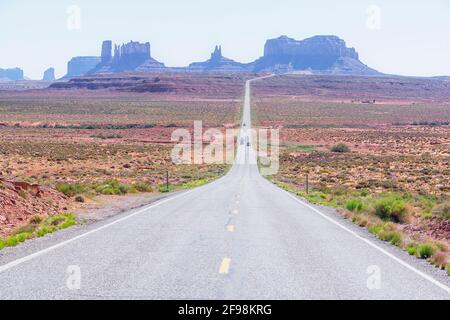 Country Road, Monument Valley, Arizona, USA, Stockfoto