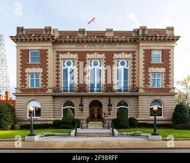 BRISTOL, TN-VA, USA-9 APRIL 2021: Das Bristol Post Office and Custom House wurde 1901 nach dem Entwurf von James Knox Taylor fertiggestellt. Stockfoto