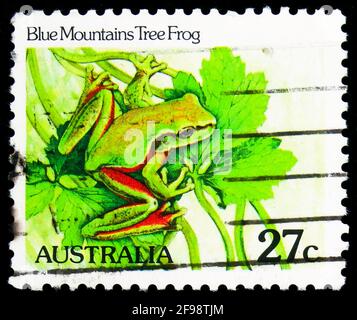 MOSKAU, RUSSLAND - 4. NOVEMBER 2019: In Australien gedruckte Briefmarke zeigt Blue Mountains Tree Frog (Litoria citropa), Reptilien und Amphibes Serie, c Stockfoto