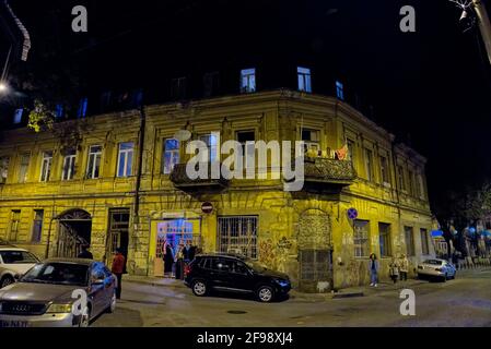 Die Stadt ist eine glorreiche Verschmelzung von Architekturen mit europäischen und asiatischen Einflüssen. Tiflis Altstadt ist kompakt, obwohl hügelig und es ist e Stockfoto