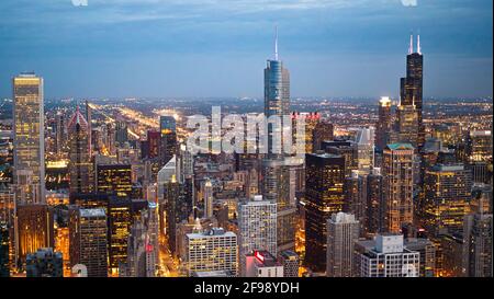 Chicago von oben - am Abend eine tolle Aussicht aus der Luft Stockfoto