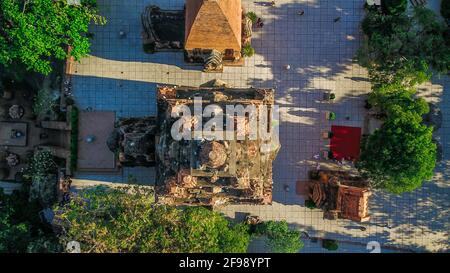 04. April 2021 - Ponagar oder Thap Ba Po Nagar Ist ein Cham Tempel Turm in der Nähe von Nha Trang Stadt in Vietnam Stockfoto