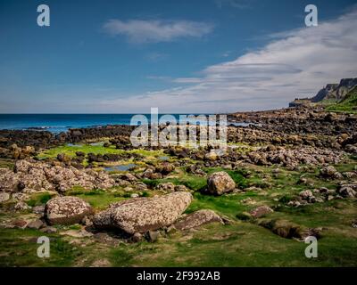 Schöne Giants Causeway Coast in Nordirland - Reise Fotografie Stockfoto