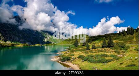 Wunderbarer Ort für einen Urlaub in den Schweizer Alpen - Reisen Fotografie Stockfoto