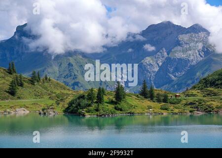 Erstaunliche Schweiz - Bergsee Truebsee - Reisefotografie Stockfoto