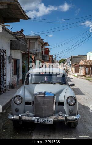 Oldtimer in den Straßen von Trinidad, Provinz Spiritus Sancti, Kuba Stockfoto
