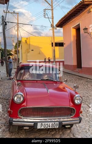 Oldtimer in den Straßen von Trinidad, Provinz Spiritus Sancti, Kuba Stockfoto