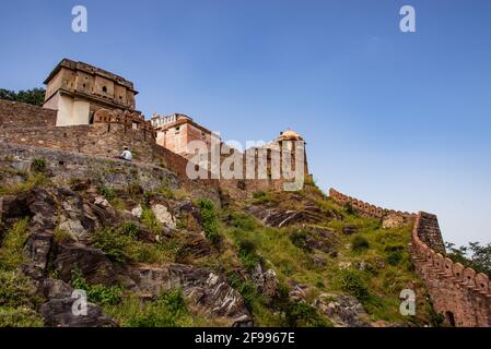 Kumbhalgarh Fort ist eine Mewar Festung auf Aravalli Hills im 15. Jahrhundert von König Rana Kumbha in Rajsamand Bezirk, in der Nähe von Udaipur gebaut. Es ist eine Welt Er Stockfoto